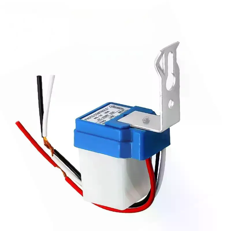 1Pcs Auto On/Off Photocell Street Light Switch Waterproof Photo Control Sensor Switch AC220V 10A Automatic Switch