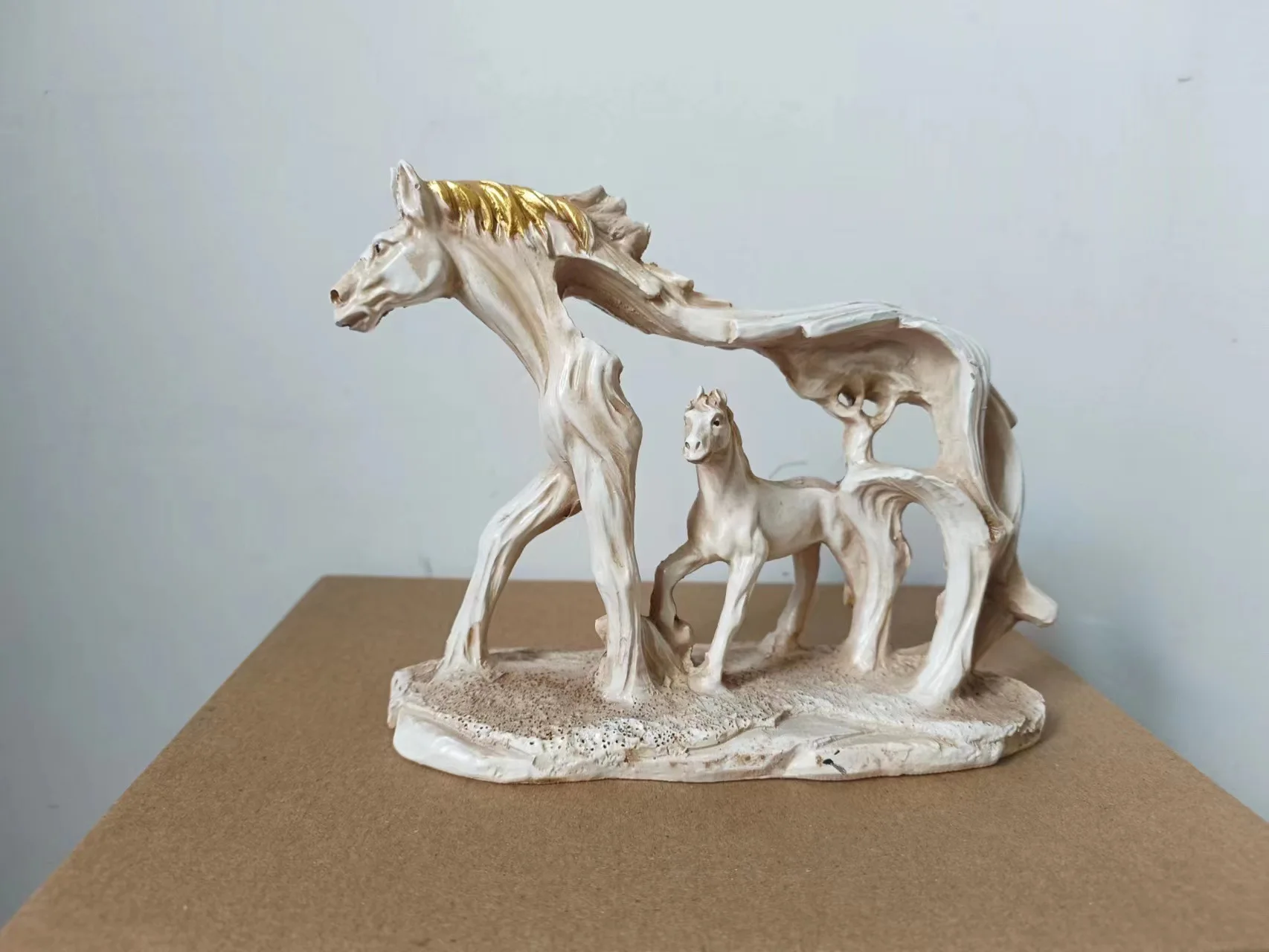 

Resin Horse Sculptures Animal Desktop Figurine Delicate Workmanship Gorgeous Artwork Micro Decor Standing Galloping Horse Resin