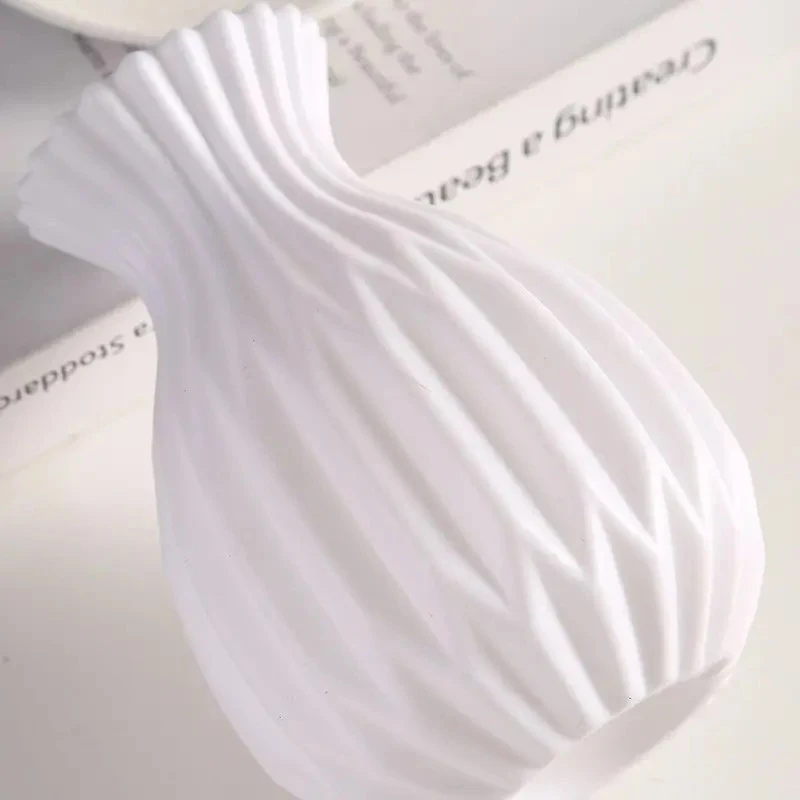 Modern White Decorative Vase 4