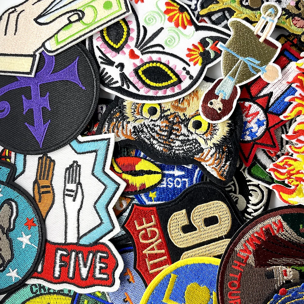 100Pcs/Lot Random Mixed Repair Patches Embroidered Applique Clothes Accessories Apparel Supplies Decoration Cloth Revamp Patch