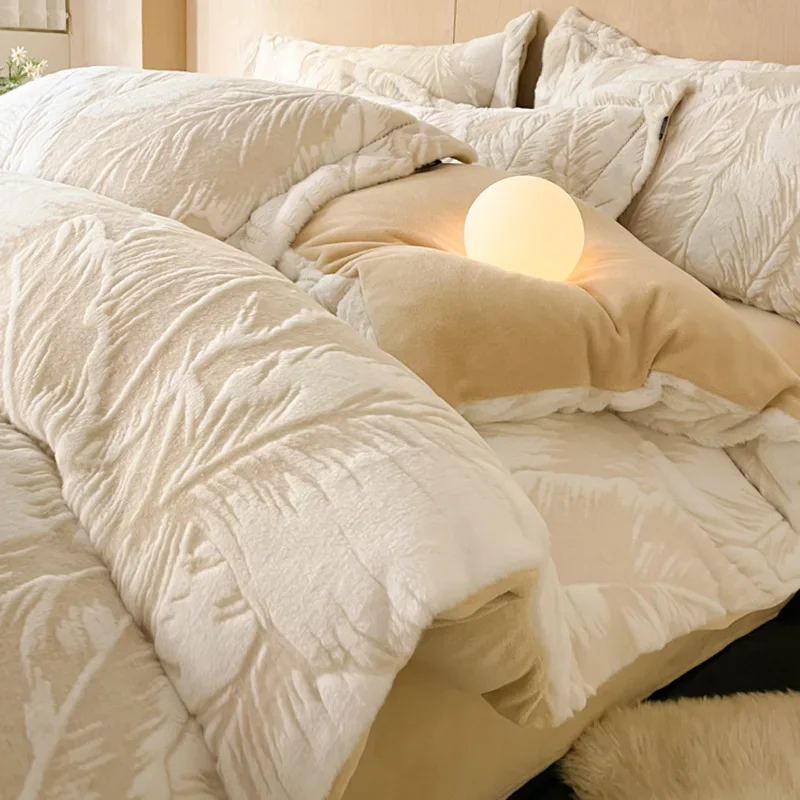 Small Fresh Thickened Carving Imitation Rabbit Hair Bed Four Piece Set Double Sided Velvet Duvet Cover Cream Style Home Textiles