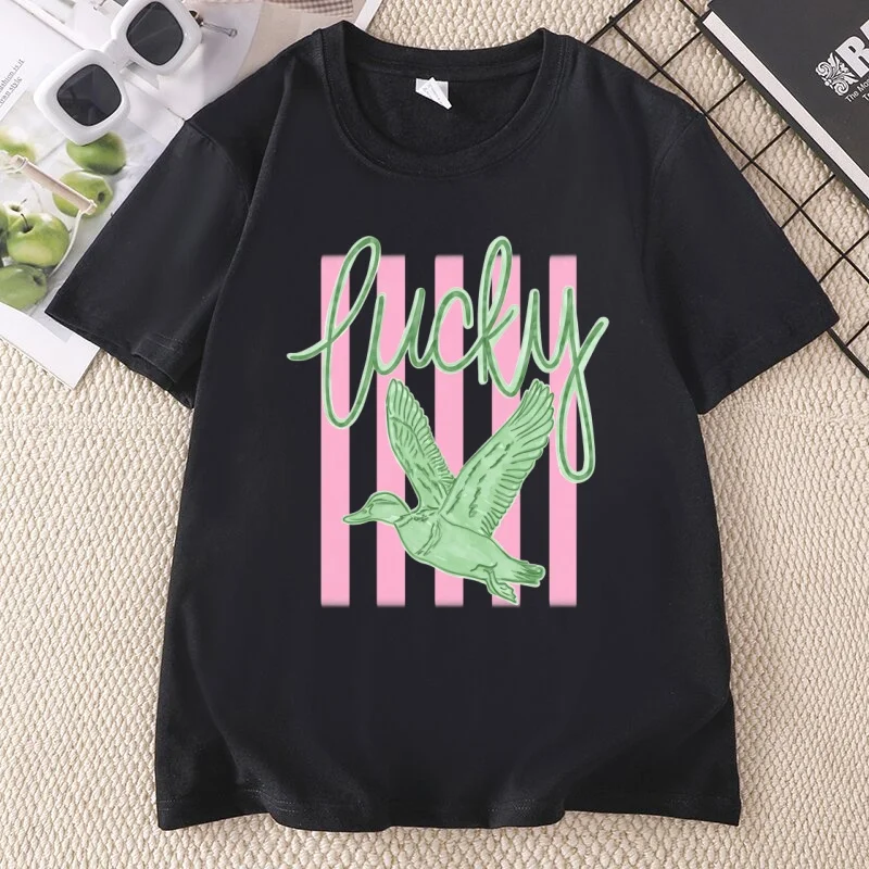 Lucky Duck T-Shirt Women Coastal Graphic Tee Women Ladies Trendy T-shirts Beach Short Sleeve Vacation T Shirt Casual Round Neck