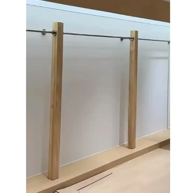 Log floor-to-ceiling, stainless steel Nakajima women's clothing store, shelf display rack, clothes rack