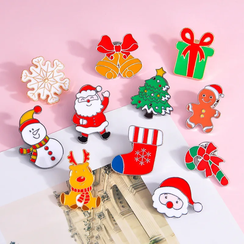 Alfileres esmaltados personalizados, bufanda de ciervo de Papá Noel, broches para sombrero, insignia infantil, joyería de dibujos animados, regalo de Año Nuevo para chico, 15 estilos, serie navideña