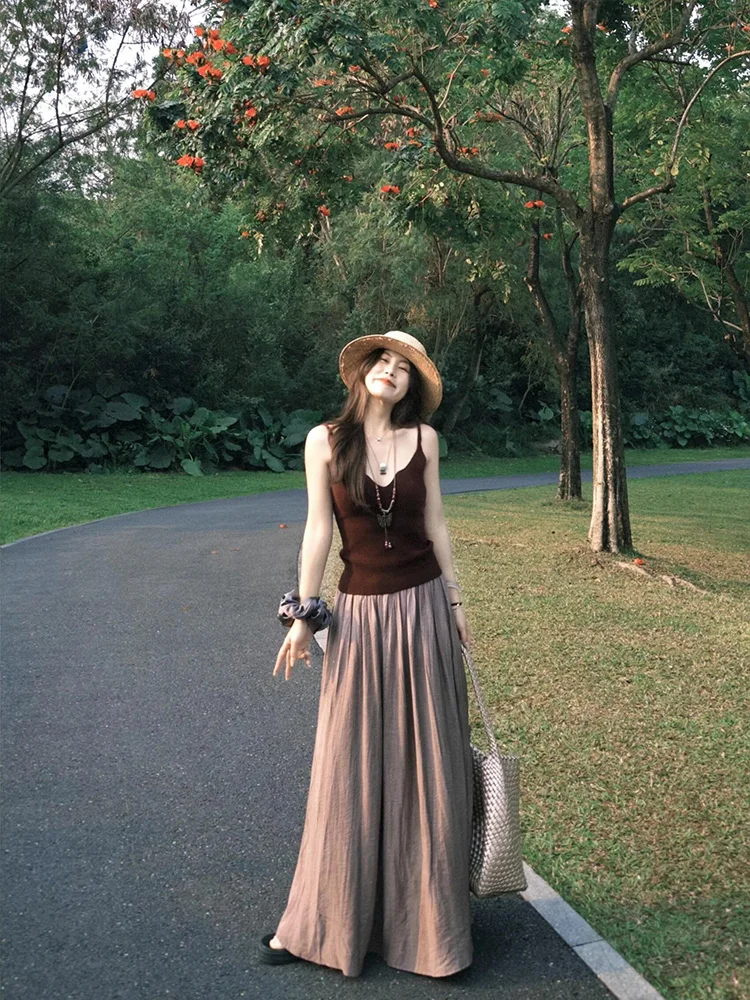 Sexy Spicy Girl Retro Slim Fit Halter Vest Pleated A-Line  Skirt Two-Piece Set Women's Fashion Summer Outfit MARIE 
