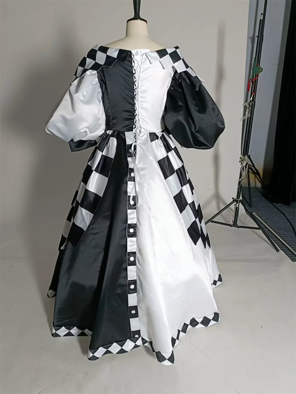 Historical Vintage High Waistline Victorian Rococo Ball Gown Marie Antoinette Baroque Gothic Black White Plaid Joker Prom Dress