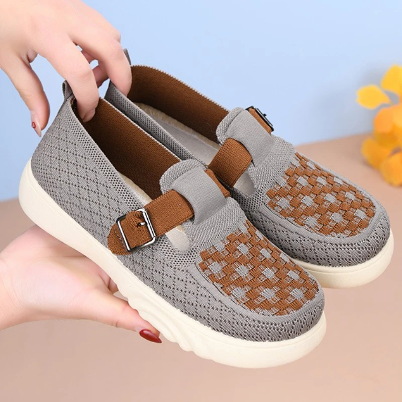 جديد الصيف جوفاء تنفس شبكة السيدات أحذية الأدبية الرجعية شقة المرأة الصنادل الأحذية الراحة موضة باوتو أحذية نسائية