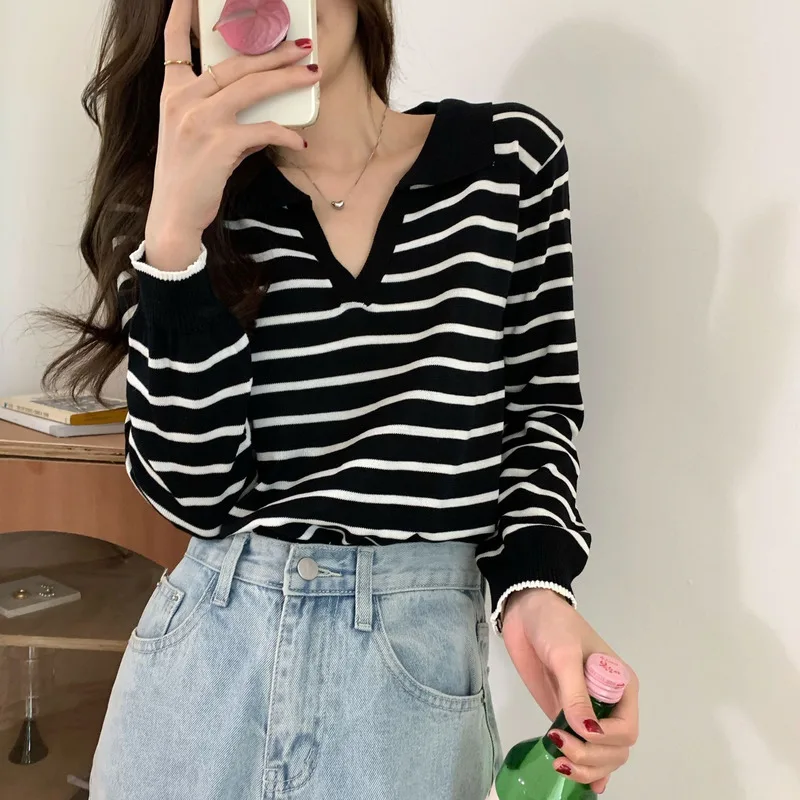 Spring New Striped Polo Neck Knitted Bottom Sweater Slim and Casual Layup Sweater, Long Sleeved T-shirt Top