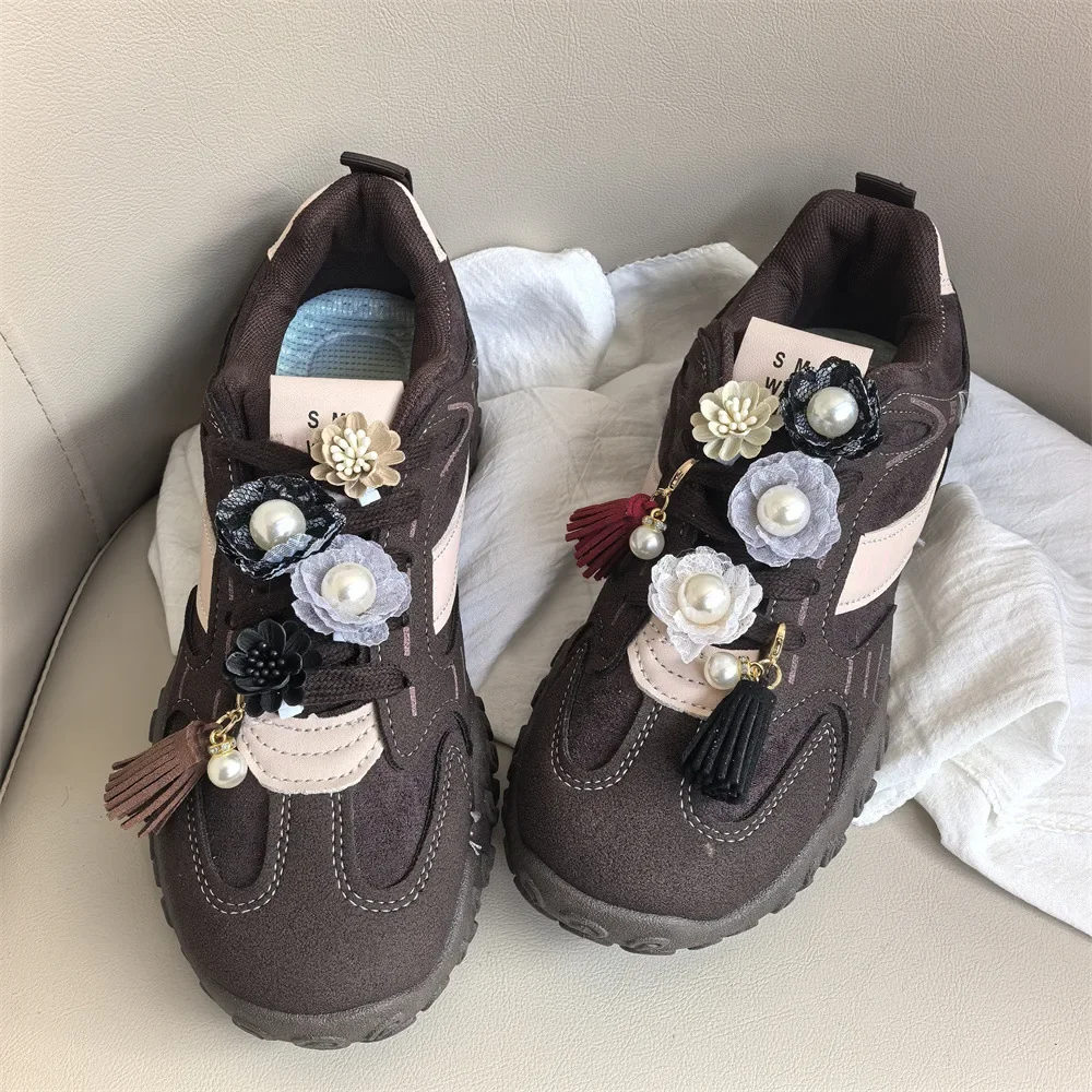 Fashion Pearl Tassel Shoelaces Charms for Sneakers Advanced Pearl Daisy Flower Shoe Charm Buckle DIY Shoes Decorations