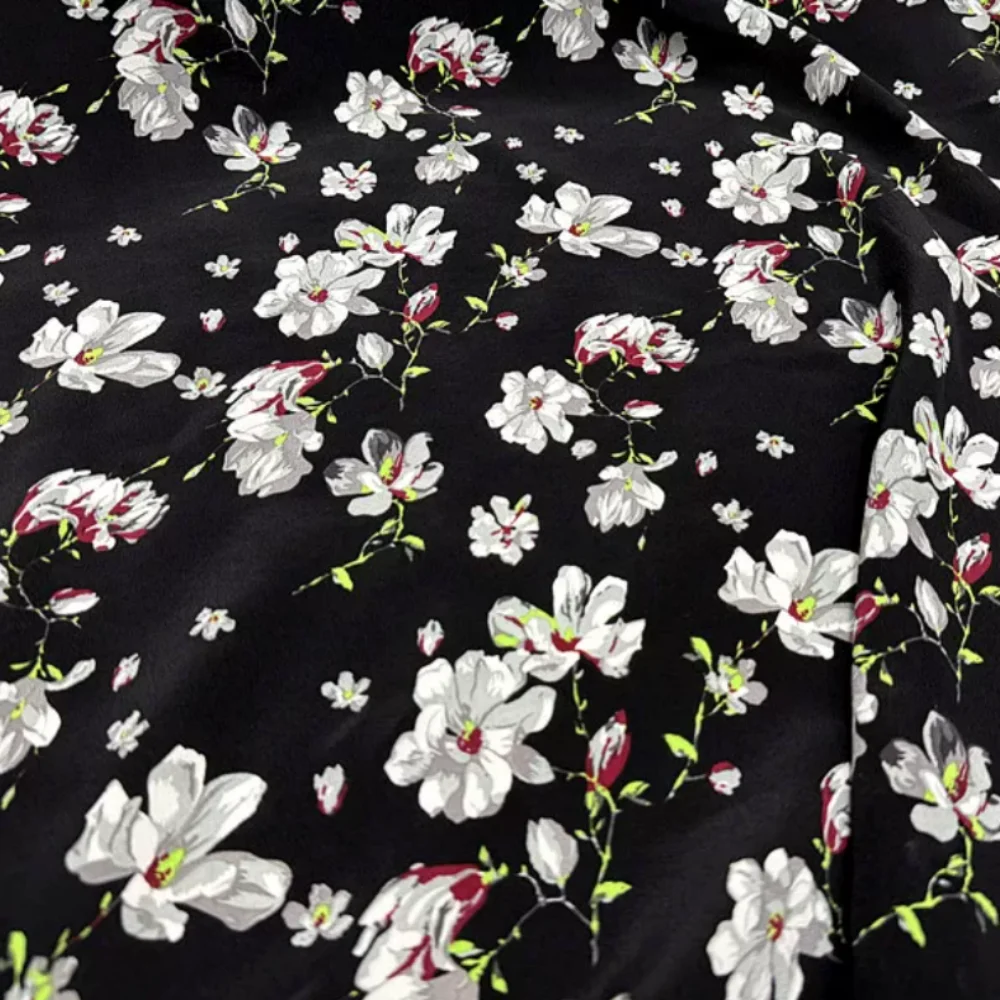

Wonderful Best Sand Washed Dark Color White Flower Printed Pure Silk Crepe De Chine Fabric for Elegant Daily Clothes Shirt