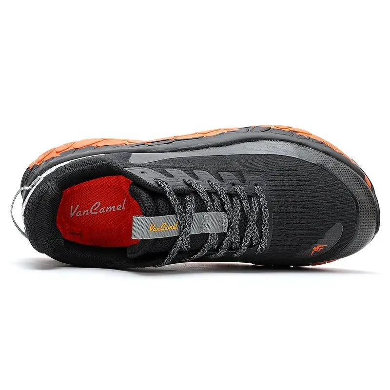 

Anti-slip Cushioning Outdoor Thick Bottom Running Shoes Couple Sneakers Breathable Bouncing Cross-country Running Shoes