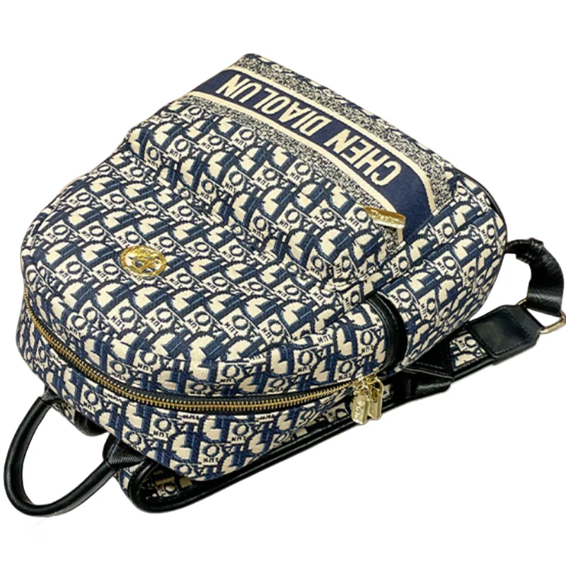 Mochilas de viagem em couro macio feminino, bolsa de ombro simples e leve, versão coreana, luxo, nova, 2024