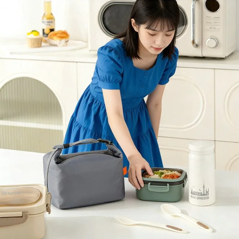 Isolierte Lunchtasche, große Kapazität, faltbar, wasserdicht, mit Aluminiumfolienfutter, Kühlbox für Büro, Reisen und Picknicks. – Detail 8