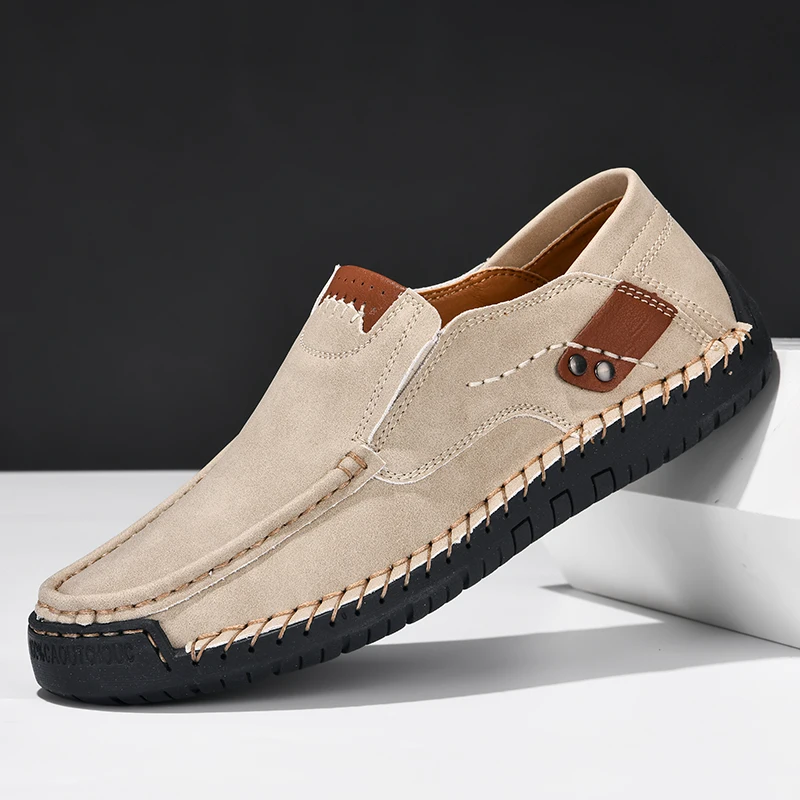 Nieuwe Zachte Mannen Loafers Slip Op Lederen Vrijetijdsschoenen Voor Mannen Mocassins Plus Maat 39-48 Flats Sneakers Heren Handgemaakt Ontwerp Man Schoenen