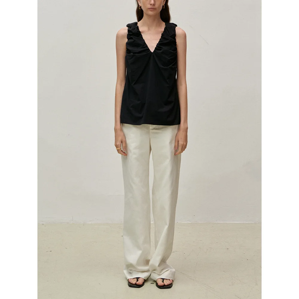 

2025 Spring/Summer New Arrival: Women'S Casual Loose-Fit Sleeveless Top With Pleated V-Neck