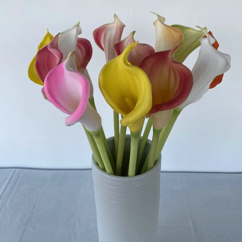 5 Stück Künstliche PU Große Hufeisenblumen Heimdekorationen Calla-Lilien Kunstblumenstrauß Hochzeit Party Tisch Blumendekorationen – Detail 1