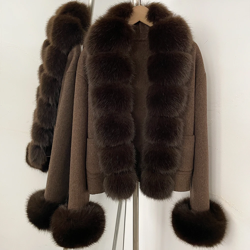 Women Short Woolen Jacket with Faux Fur Collar Winter Wool Blend Coat Fake Fur Cuffs for Office Outfits and Dresses for Winter