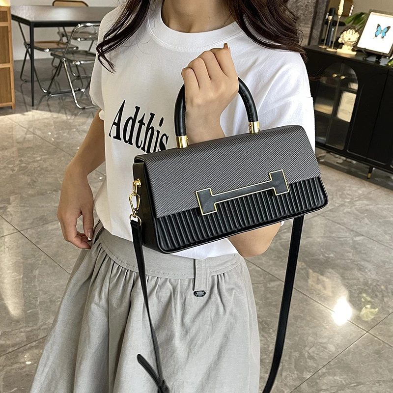

Elegant Women's Shoulder Bag In Leather, Crossbody Bag For Ladies, By Famous Designer Luxury Brand Handbags