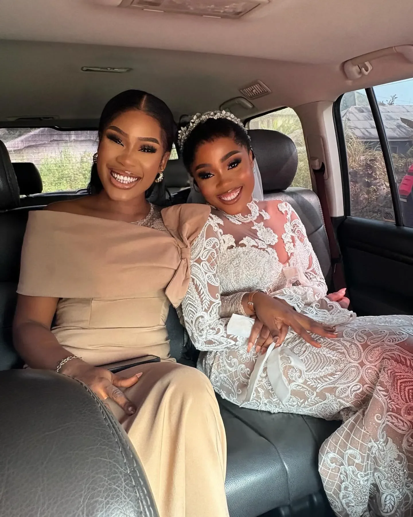 Arabische Aso Ebi Illusion Meerjungfrau Brautkleider Blumenspitze Applikation Volle Ärmel Vintage Charmante Brautkleider maßgeschneidert