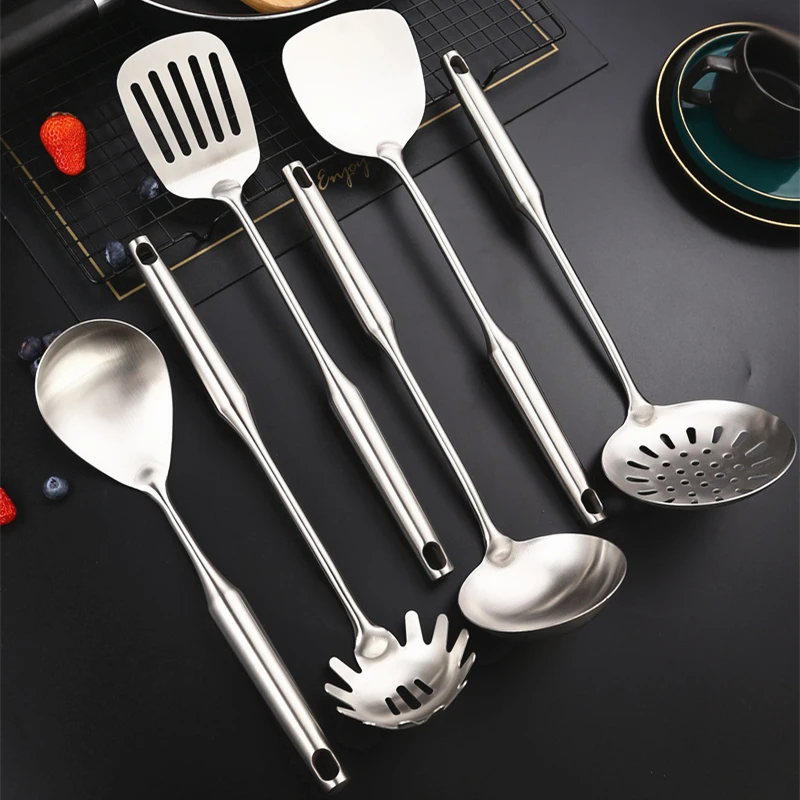 1Pc Silver Stainless Steel Kitchen Cooking Tools Frying Spatula Soup Spoon Hollow Handle High Temperature Resistance Kitchenware