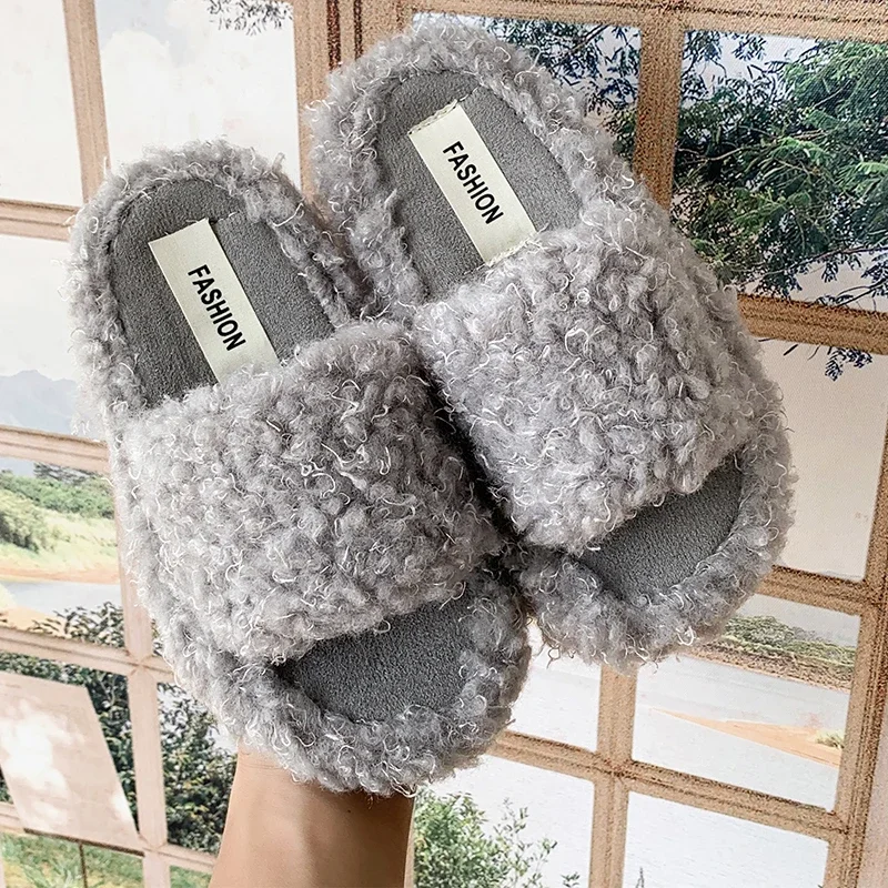 

2025 Children Casual Plush Slippers for Girls Boys Winter New Fashion Korean Style Soft Sole Non-slip Versatile Outside Shoes