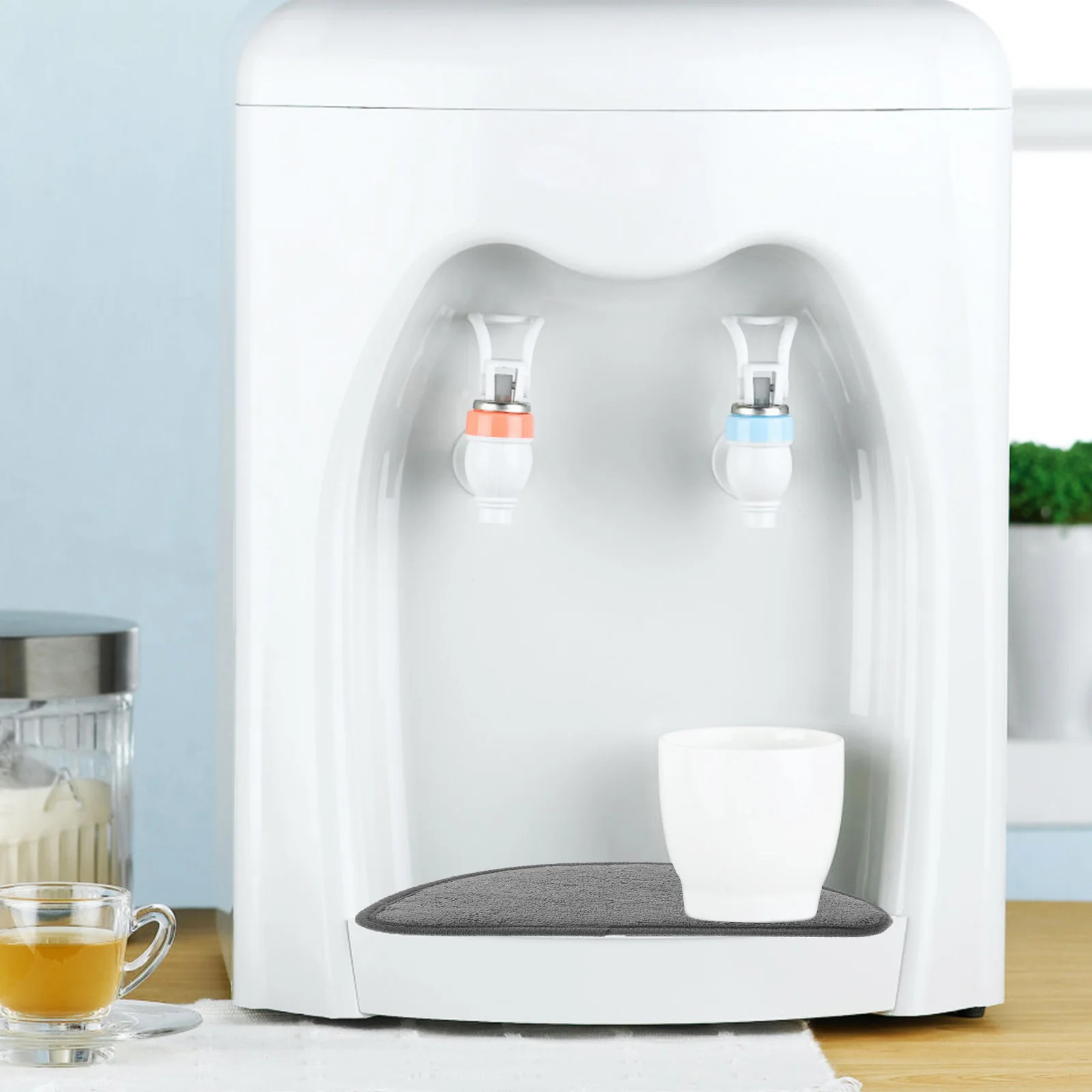 

2Pcs Absorbent Pads Refrigerator Drip Tray Water Dispenser Drip Catcher for Kitchen Accessories Reusable Washable Non-Slip Mat