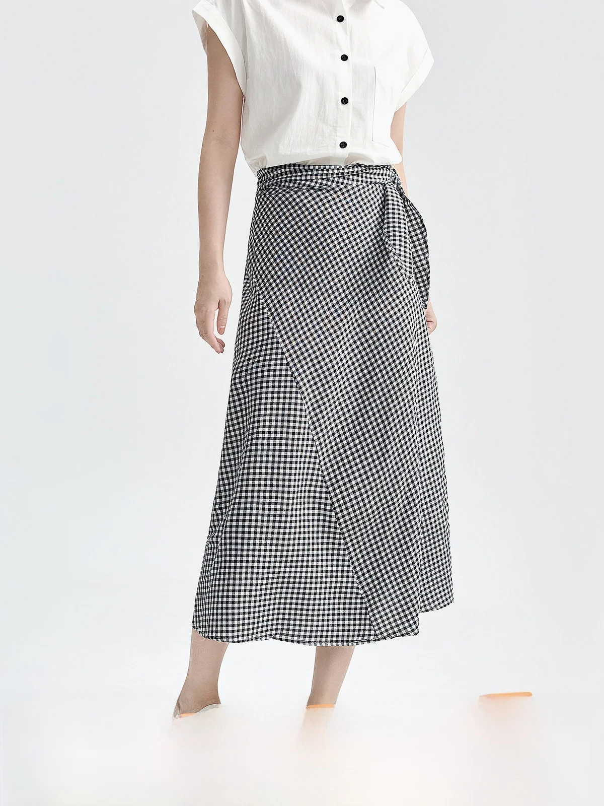 

Юбка А-силуэта с высокой талией в клетку, женская, летняя, новая, асимметричная, с поясом, стройнящая, элегантная, средней длины