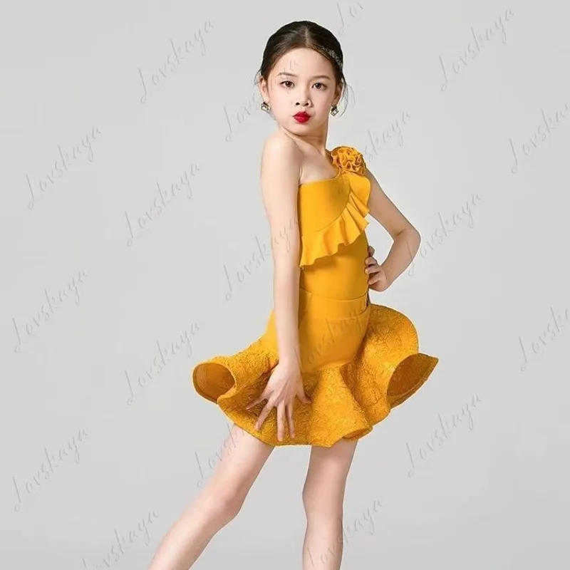 بدلة ممارسة الرقص اللاتيني المنفصلة بدون أكمام للفتيات صيفية جديدة راقية للأطفال بدلة احترافية على الطراز الأجنبي