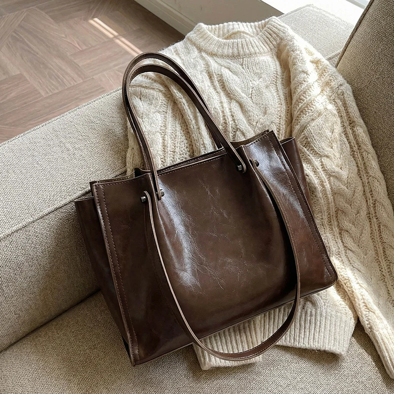 

Leather Tote Bag Single 2026 New Trend Handle Large Capacity Elegant Casual Daily Office Commute Fashion Handbag for Women