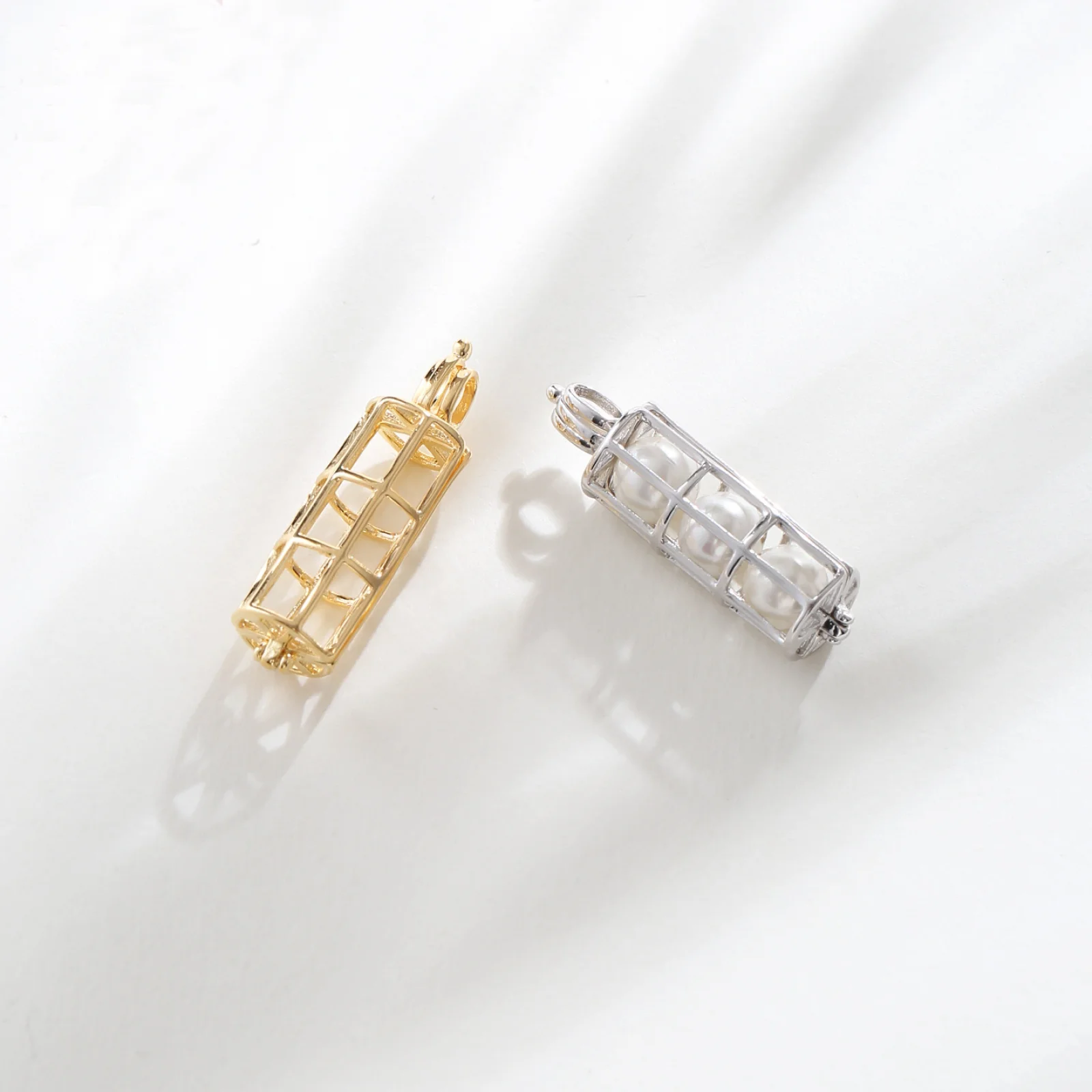 2Pcs/lot Copper Pagoda Shaped Hollow Out Pearl Cage Blank Fit Setting Round Bead DIY Necklace Charm Jewelry Making Accessory