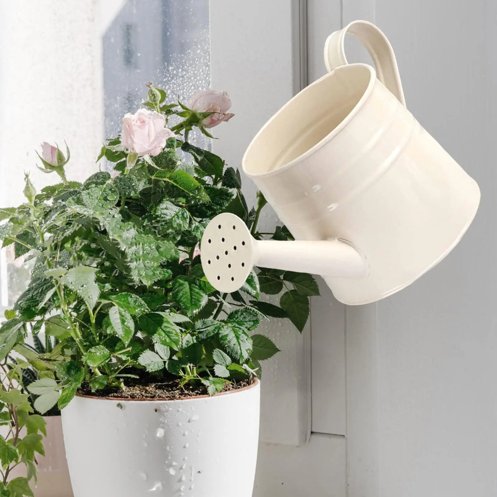 Mini Metal Watering Can Planter Indoor Outdoor Cute Flower Pot Bucket Decorative Flower Container for Windowsill Garden