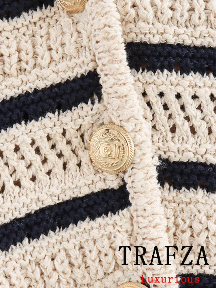 TRAFZA Vintage Chic Women Vest Striped V-Neck Sleeveless Button Knitted Short Sweaters New Fashion 2024 Autumn Female Tops