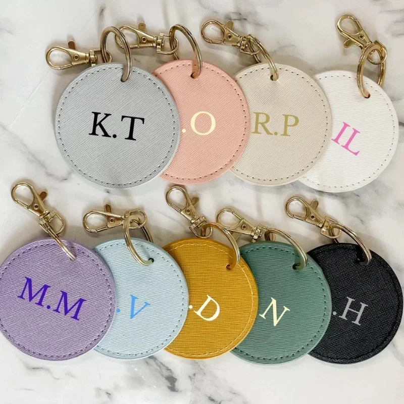 Customized Personalized Round Imitation Leather Keychain Clip with Hot Stamping Key RingCarving Key Chains Pendant in Stock
