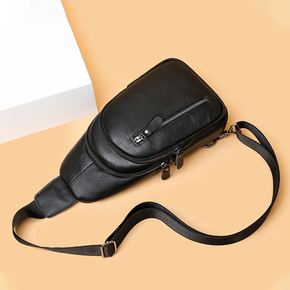 

Men Leather Crossbody Bags Fashion Black Sling Shoulder Bag Casual Chest Bag Lightweight Daypack Travel Trend Fanny Packs