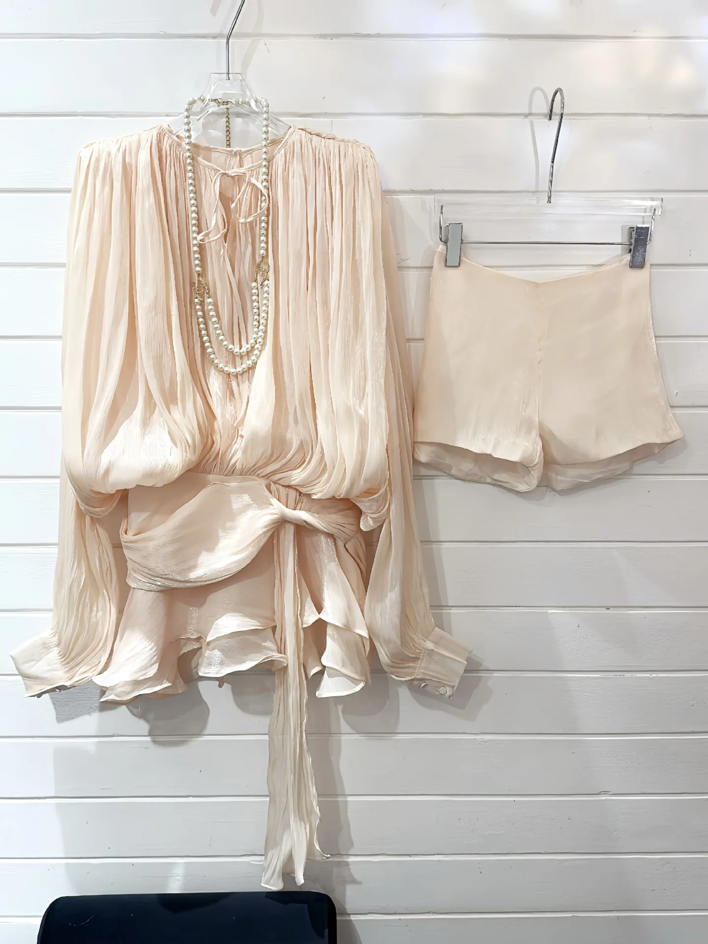 Z-EROS Elegant Shin… - image