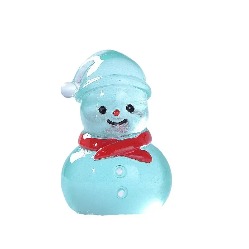 10-50 pz Mini resina luminosa natale pupazzo di neve ornamento bagliore nel buio figura in miniatura piccolo pupazzo di neve decorazione casa delle bambole fai da te