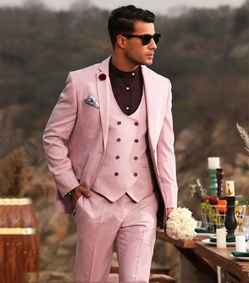 

Pink Groom Wear Wedding Tuxedos 3 Pieces Slim Fit Men Suits Peaked Lapel Two Buttons Formal Prom Party Blazer Pants Vest