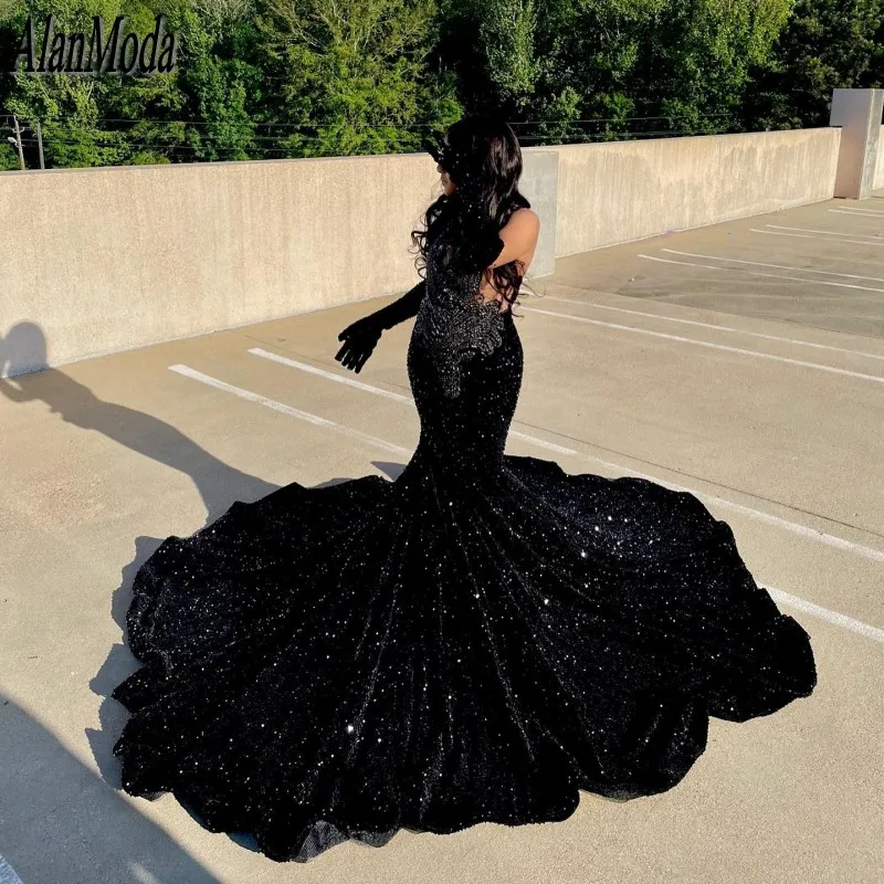 Sparkly Sequin Prom Dresses With Gloves Rhinestone Mermaid Party Gowns For Black Girls Halter Formal Occasion Evening Dress