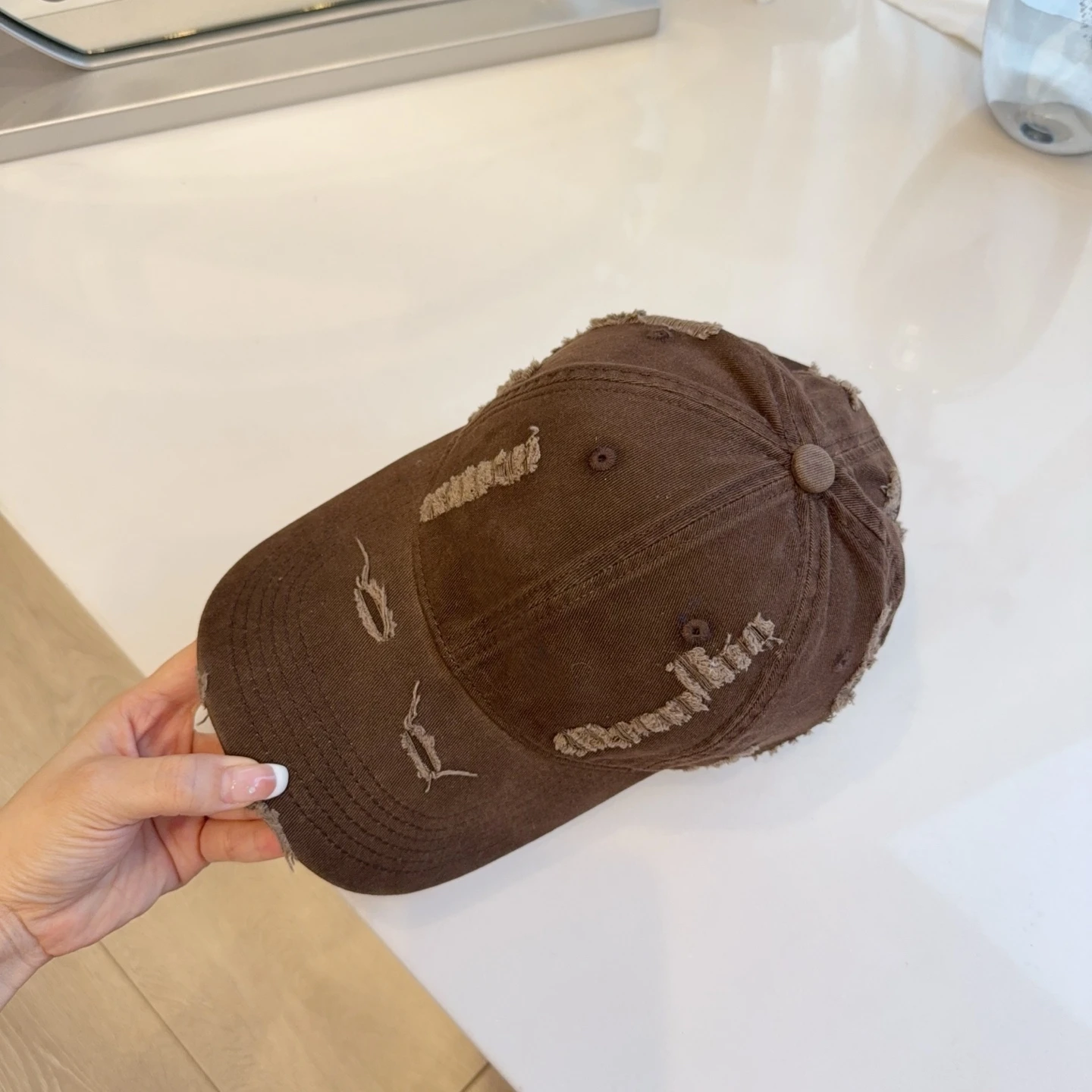 

Holiday Gifts Luxury Baseball Caps Hats AS Series Peaked Caps Cotton Sun Hat Distressed Golf Hats Outdoor Casual Hats Fashion