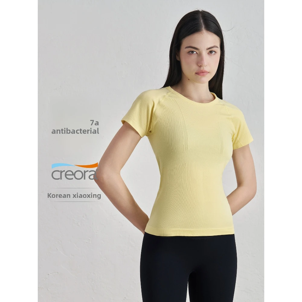 

2025 Summer High-End Seamless Anti-Bacterial Sports T-Shirt - Women's Slimming Stretchy Short-Sleeve Perfect for Running Yoga