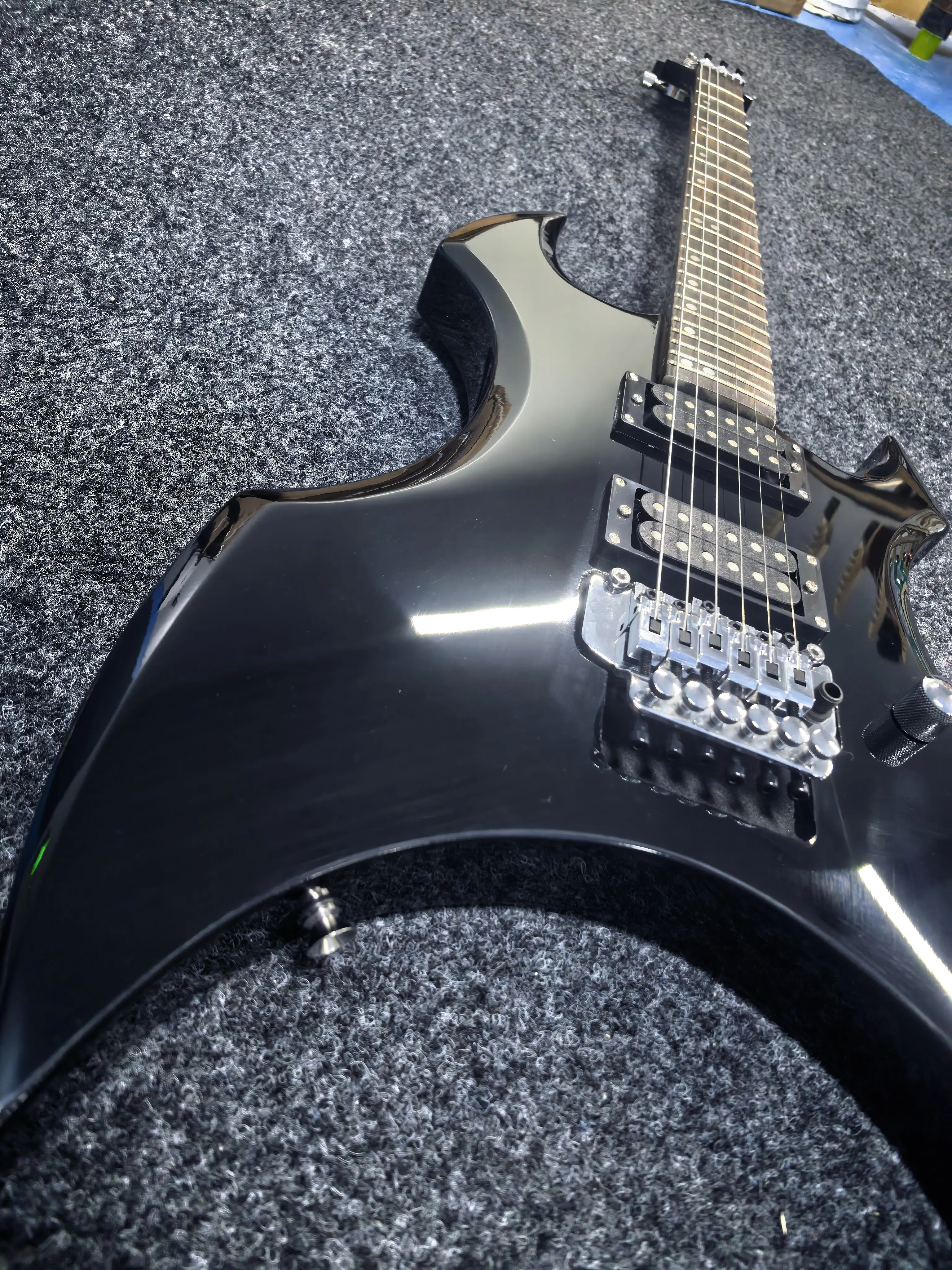 Gloss Black Special Shape Electric Guitar, Double Humbucker Pickups, Tremolo System, Solid Body