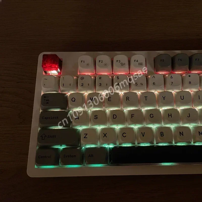 Oryginalne Przezroczyste Czerwone Klawisze z Motywem Róży, Żywiczne, Ręcznie Robione w Technologii 3D, Personalizowane, Profil OEM, do Klawiatury Mechanicznej, Artystyczne Klawisze. — zdjęcie produktu 5