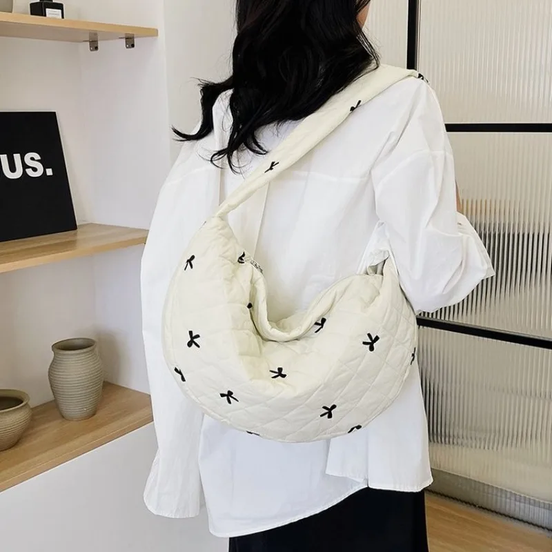 

Luxury Brand Leather Tote Bag for Women, Spacious and Stylish Handbag, Famous Designer, Popular Classic Elegant