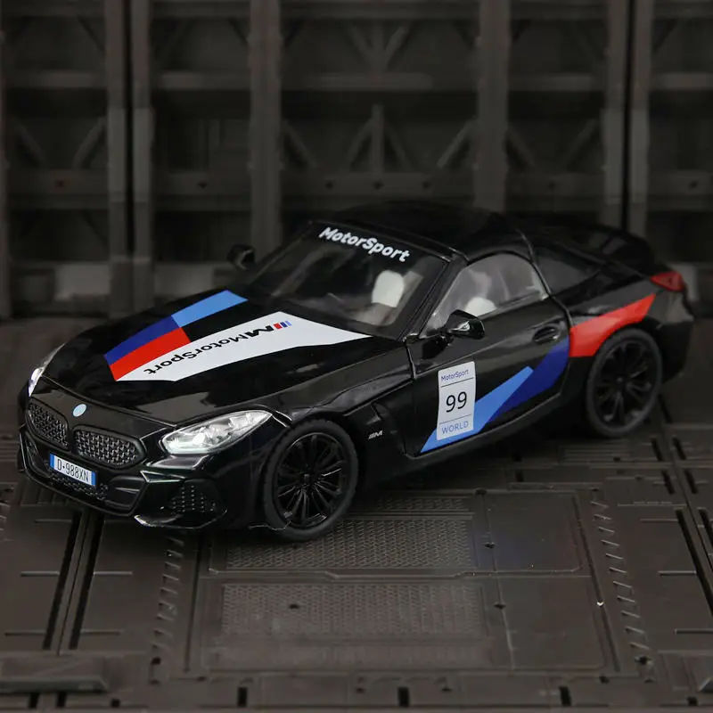 1:22 Z4 legering rallyracemodel deuren kunnen worden geopend, geschikt voor verzameling en kunnen worden gegeven als verjaardagscadeau voor kinderen