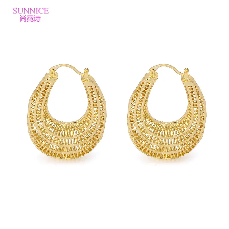 Fashion Dubai Jewelry Sets 18K Gold Plated Copper Earrings Pendent Necklace For Women Romantic Sets Daily Wear Party Gift