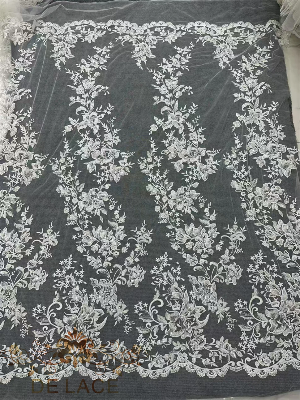 

MY Luxury 3D Flower Lace with Shining Sequins Striped Beaded Embroidery Wedding Dress Lace Fabric