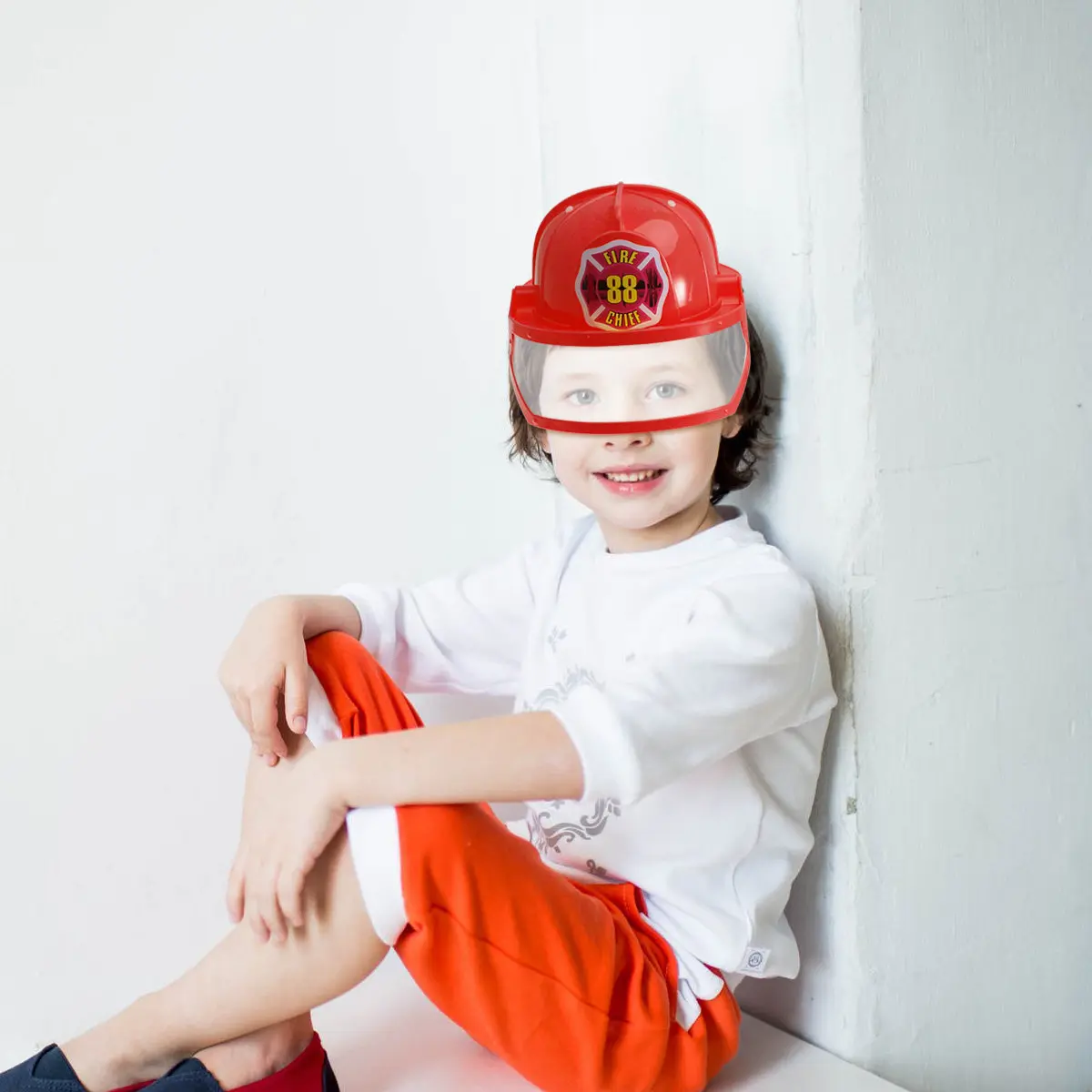 

Adjustable Fire Hat Plastic Safety Kids Educational Role Play Creative Construction Red Headgear Safety Toy