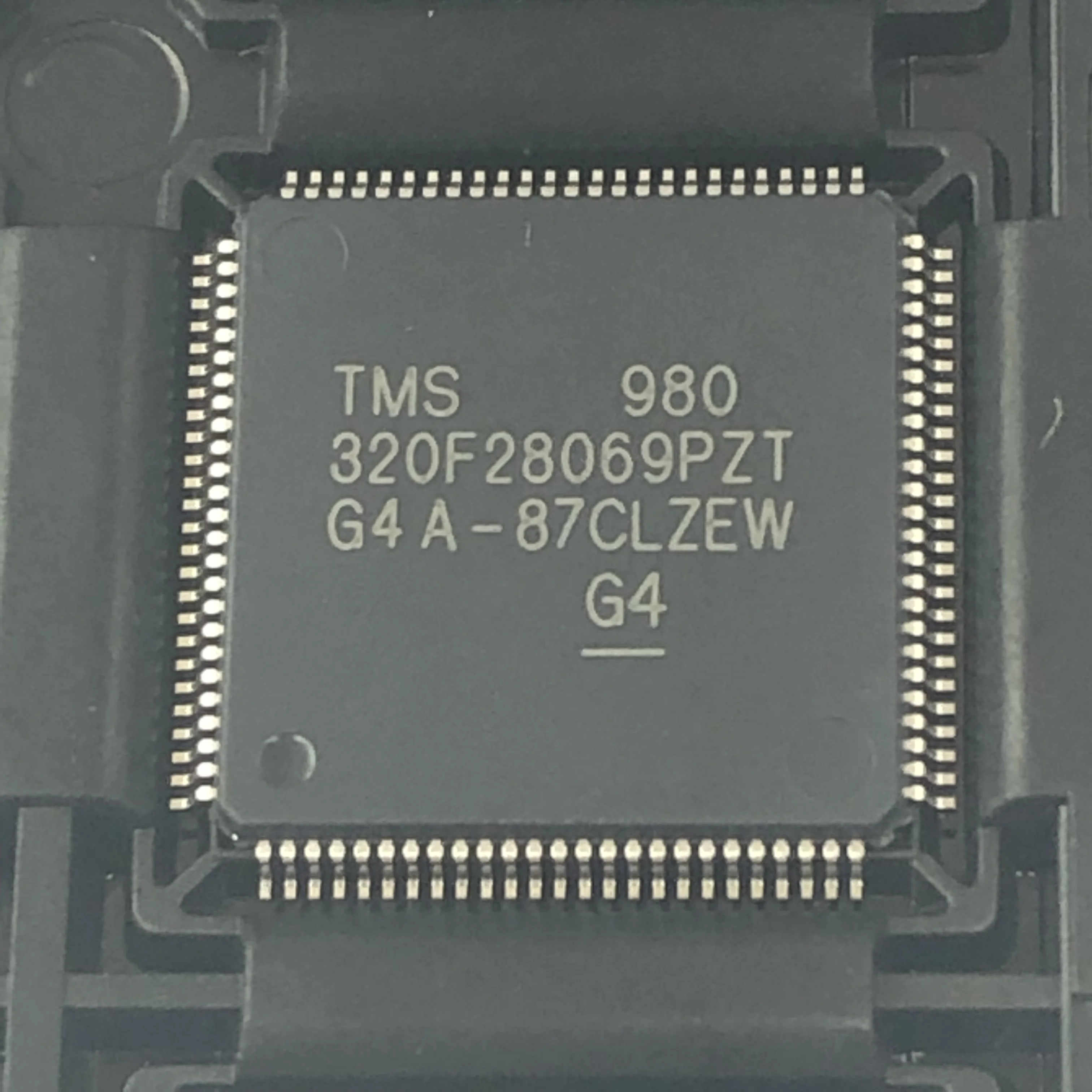 TMS320F28069PZT LQFP-100 Microcontroller, 32-bit C2000, 80MHz, 256KB new original stock