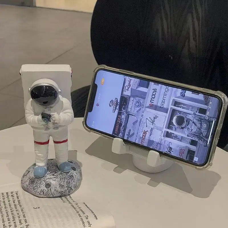 

Креативная скульптура космонавта «Человек-космонавт», ракета-самолет, держатель для телефона, подставка, фигурка, модель, орнамент, статуя, украшения для дома