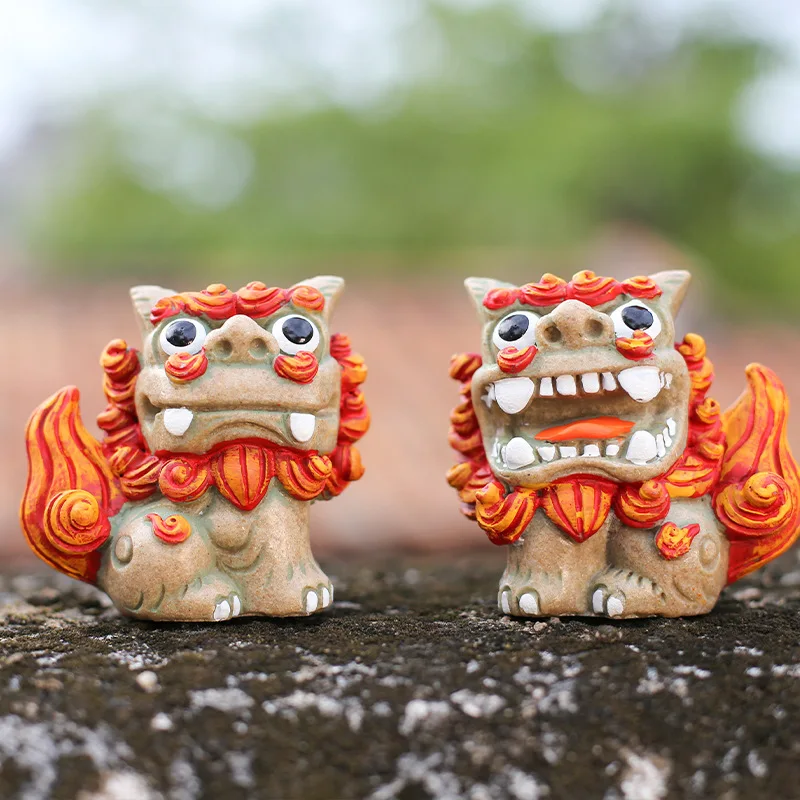 

Creative Folk Cultural and Creative Lion Ornaments Resin Crafts Home and Living Room Lion Decorations